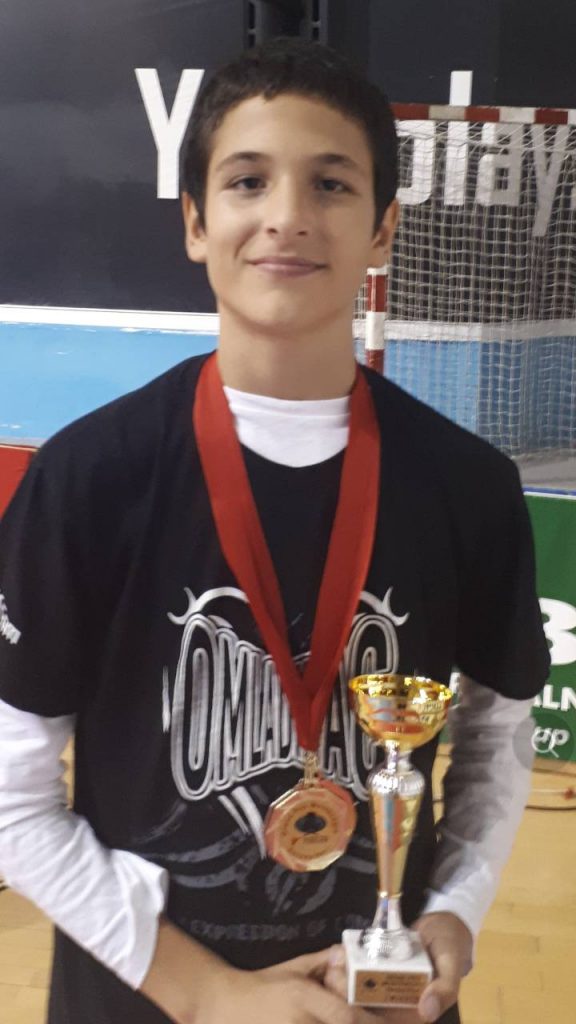 0 02 04 78497e871accbf2f64015c23b486c666e4939d977cc053cc312dd4a6d8b1d396 4237592e